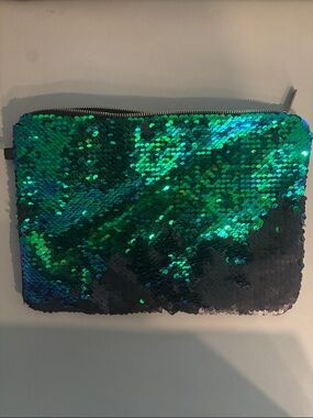 Reversible Mermaid Sequin Zip Pouch - Green/Blue